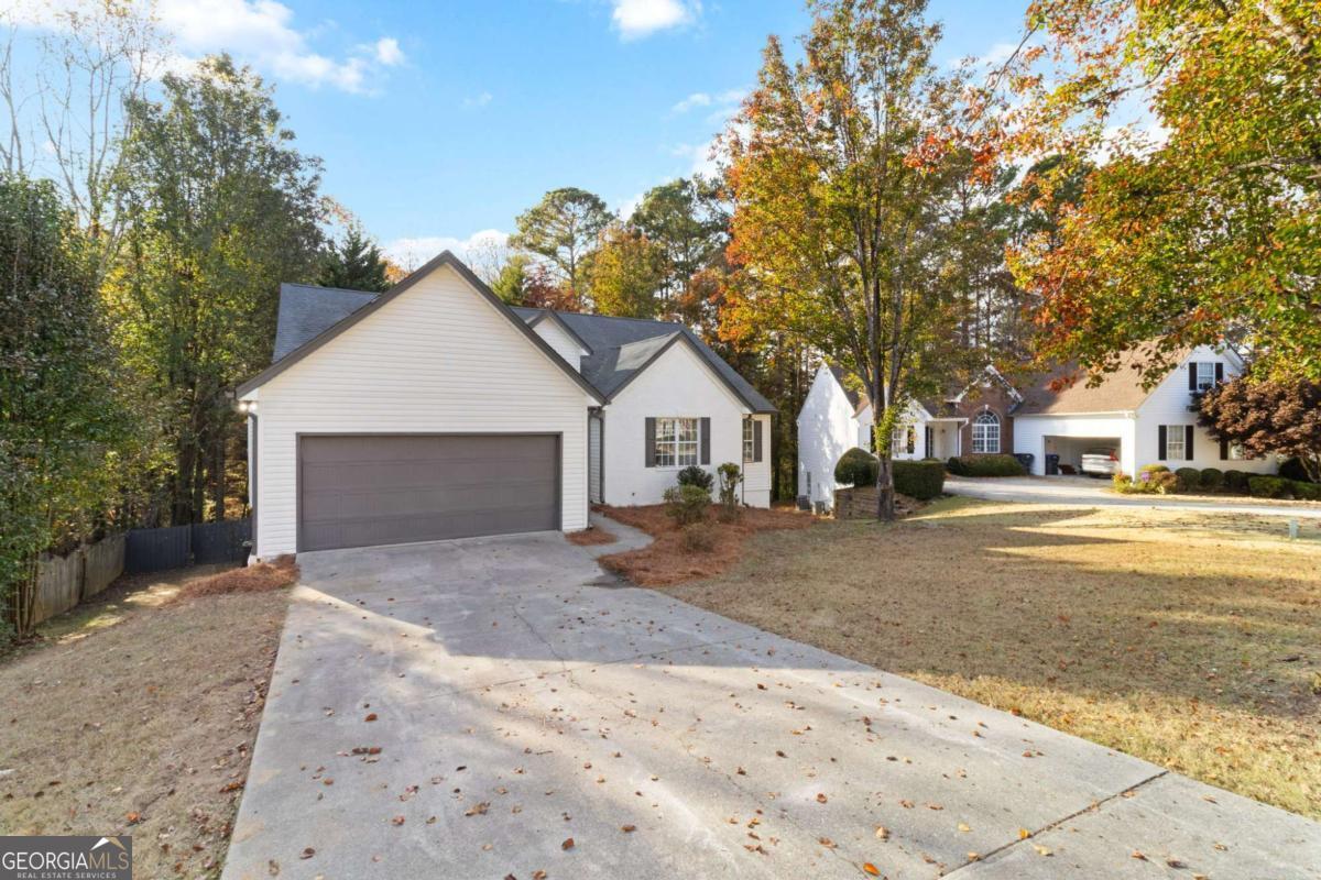 5390 Regency Lake CT