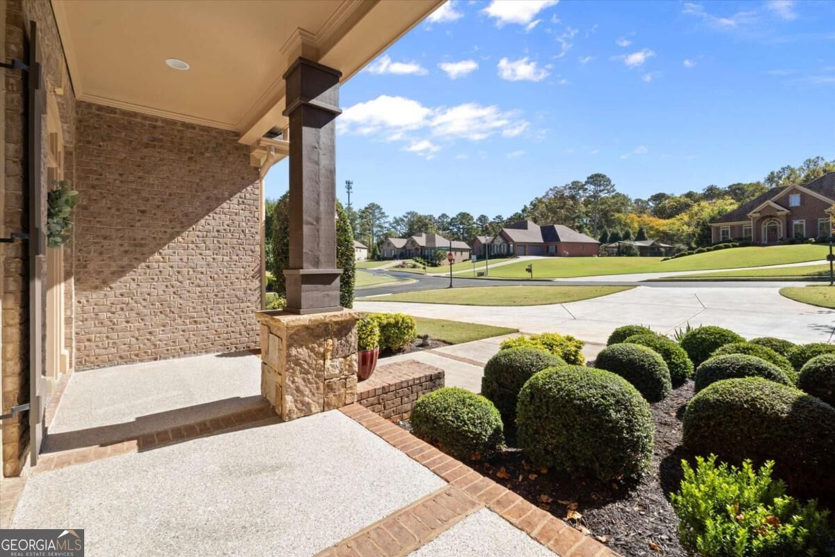 900 Canonero DR