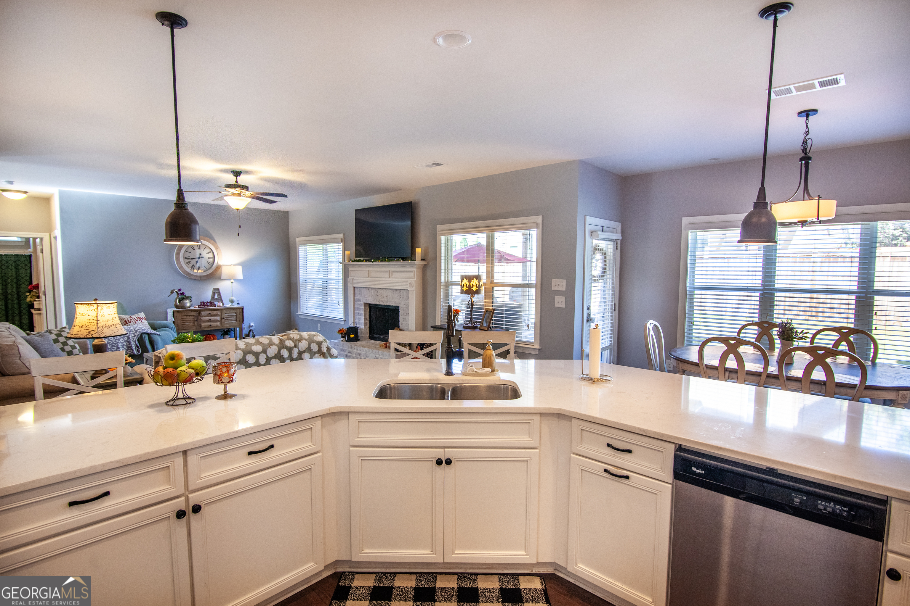 Lakestone - Residential