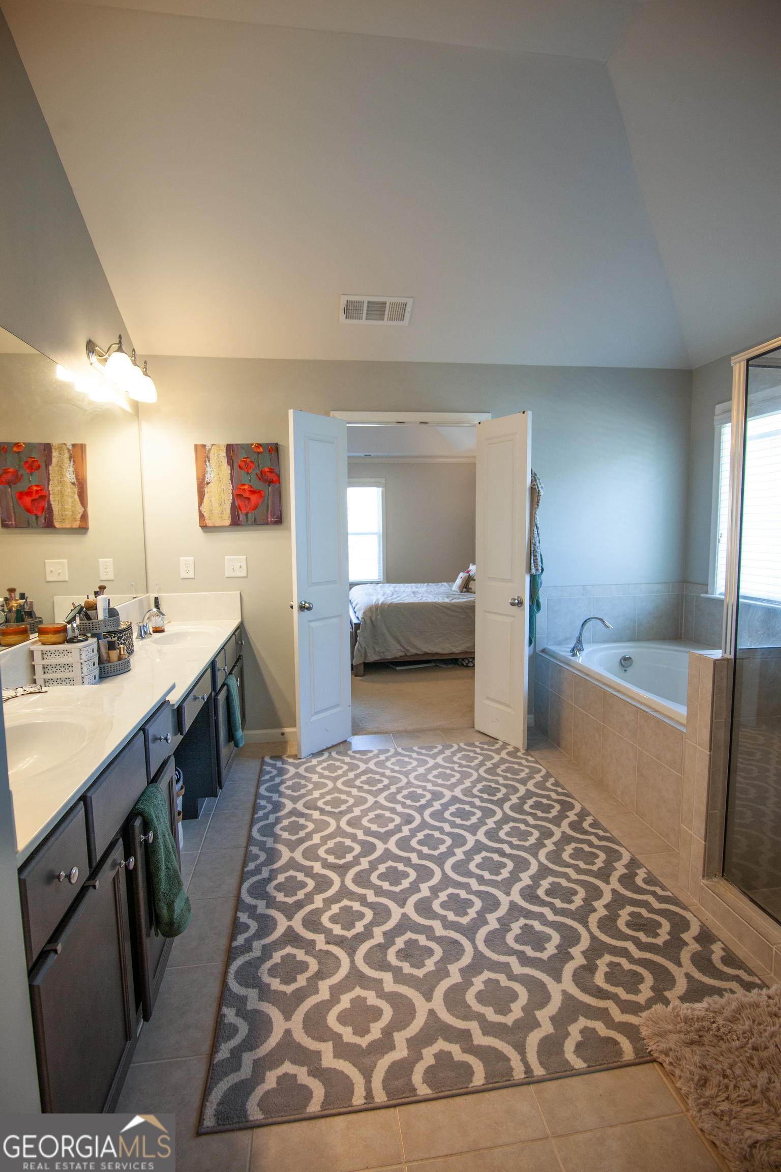 Lakestone - Residential