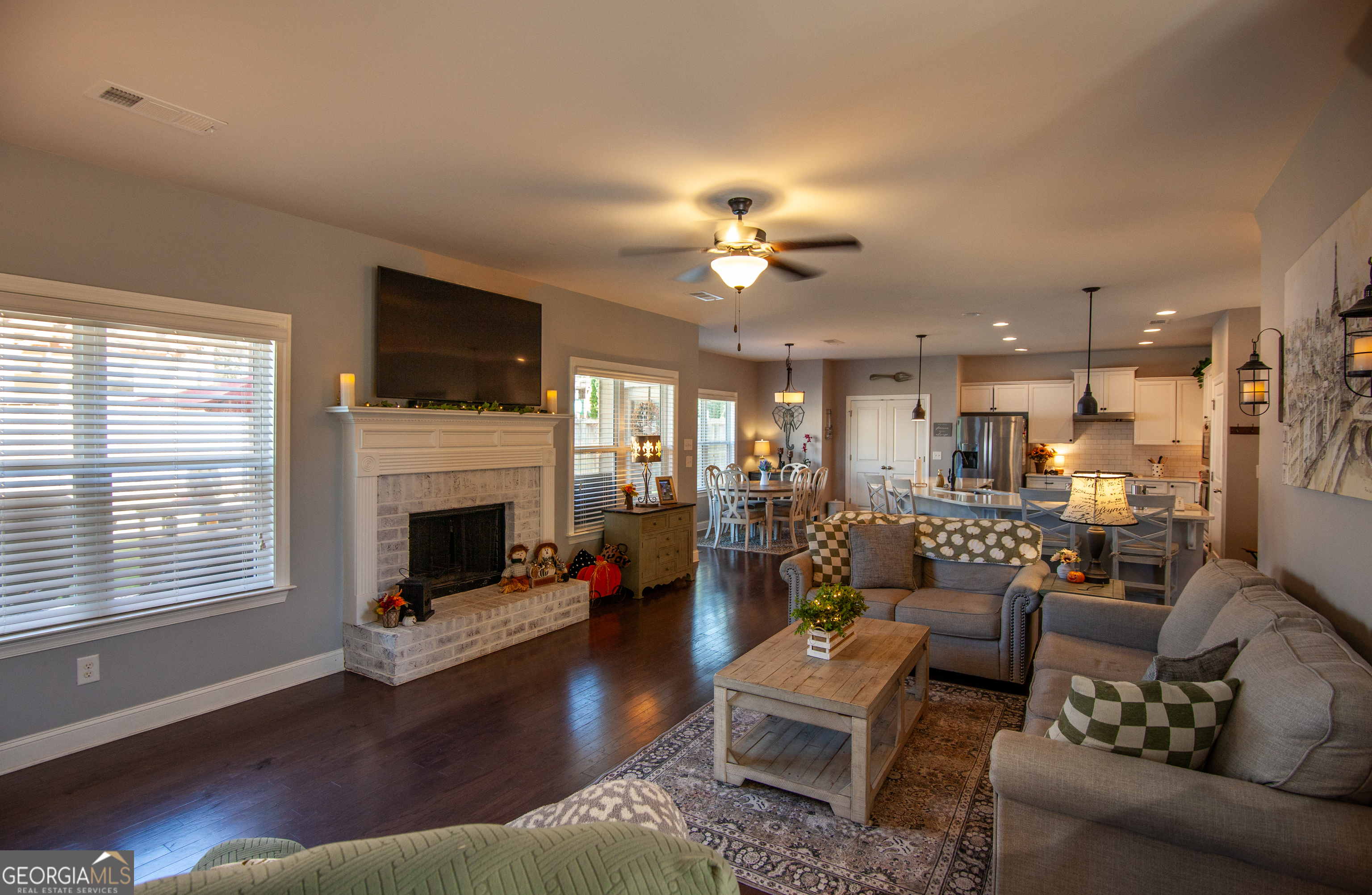 Lakestone - Residential