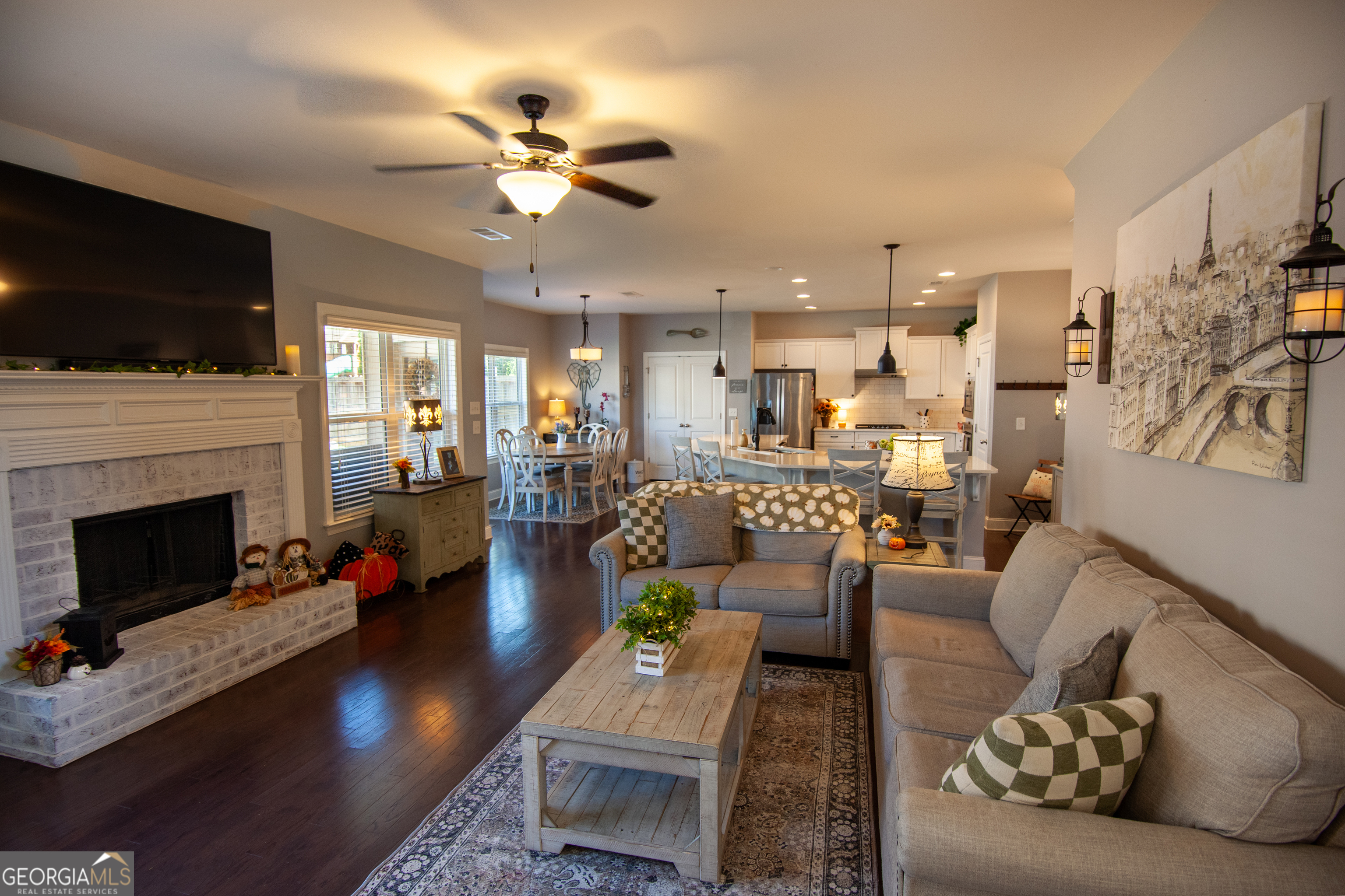 Lakestone - Residential