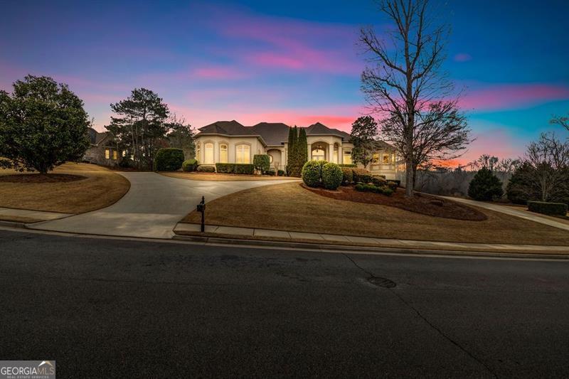1069 EAGLES BROOKE DR