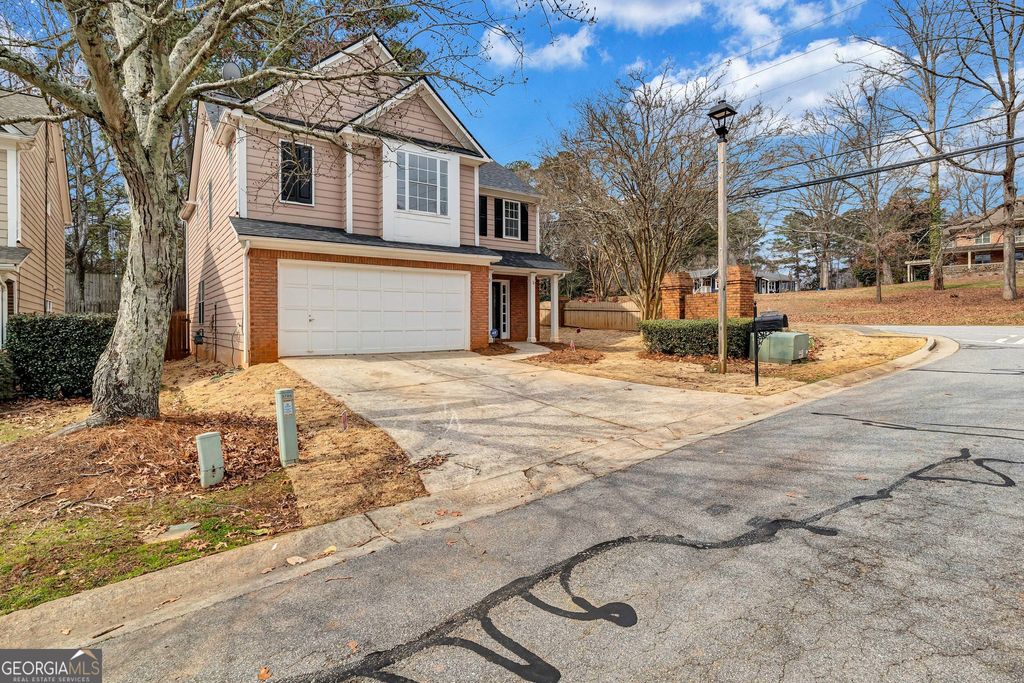 Photo of 3746 Strathmore Drive, Duluth, GA 30096 (MLS # 10699500)