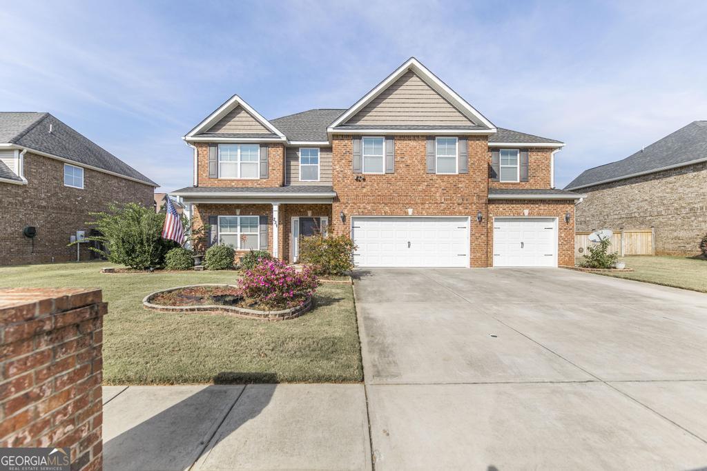 231 Black Hawke LN