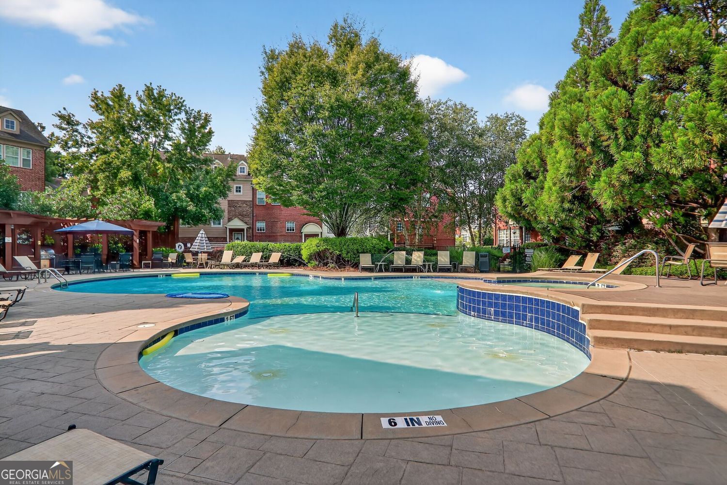 Brookhaven, Georgia 30319, United States, 2 Bedrooms Bedrooms, ,3 BathroomsBathrooms,Residential,Active,196302