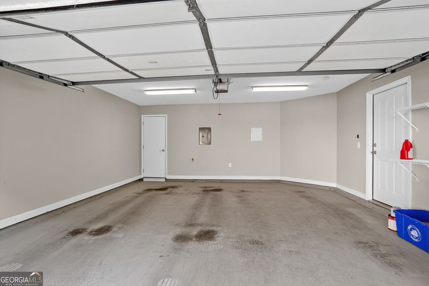 Brookhaven, Georgia 30319, United States, 2 Bedrooms Bedrooms, ,3 BathroomsBathrooms,Residential,Active,196302