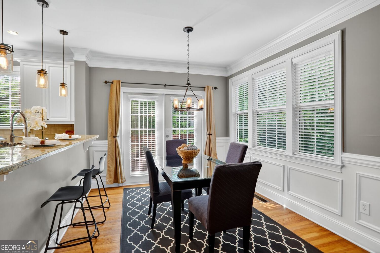 Brookhaven, Georgia 30319, United States, 2 Bedrooms Bedrooms, ,3 BathroomsBathrooms,Residential,Active,196302