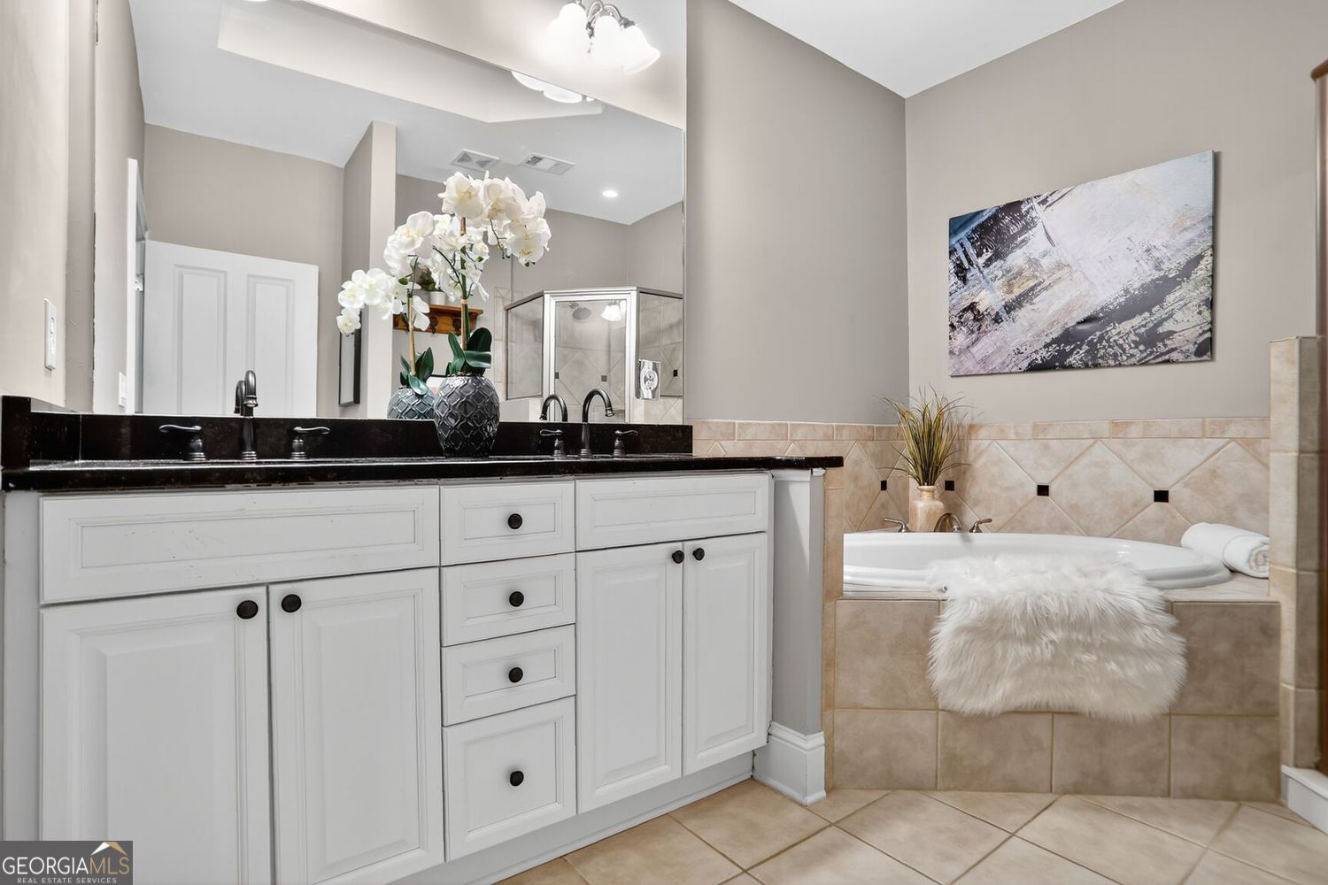 Brookhaven, Georgia 30319, United States, 2 Bedrooms Bedrooms, ,3 BathroomsBathrooms,Residential,Active,196302