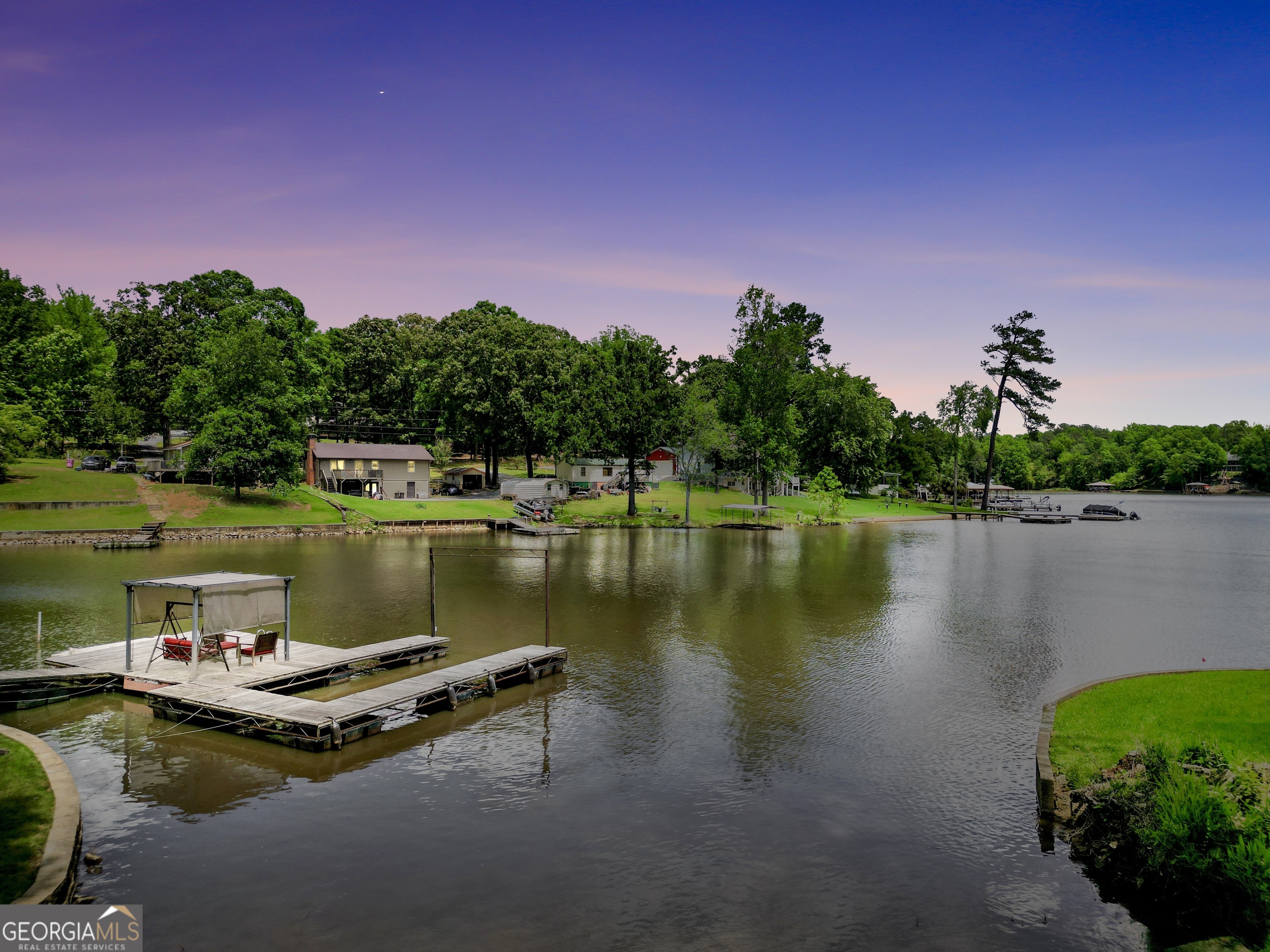 184 Bradley RD