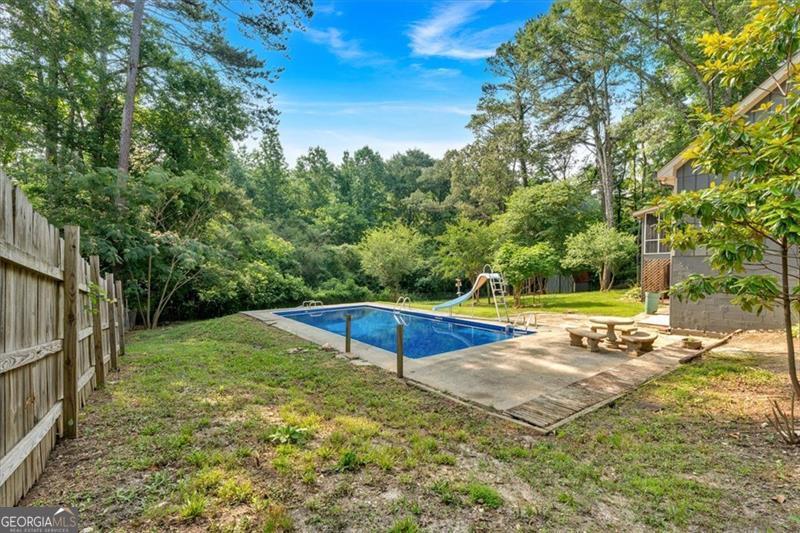 Colonial Park - Residential
