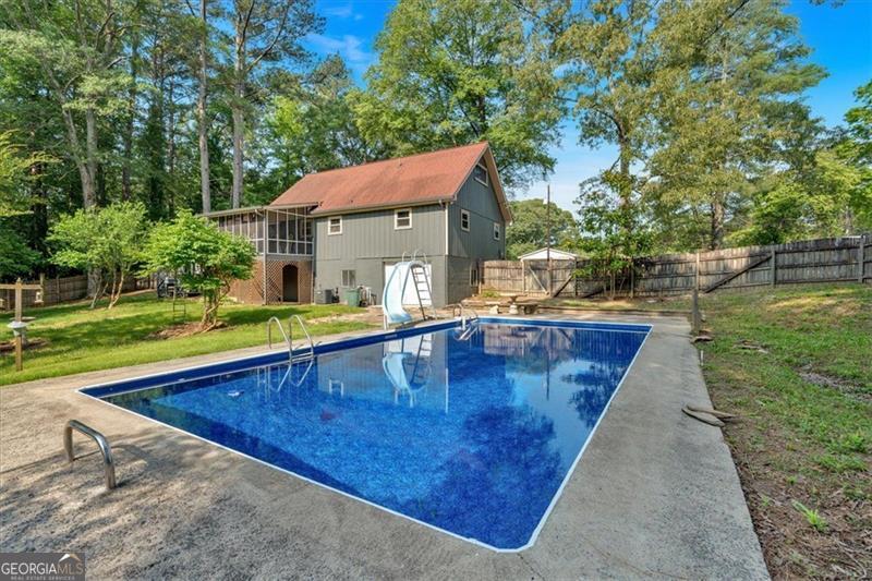 Colonial Park - Residential