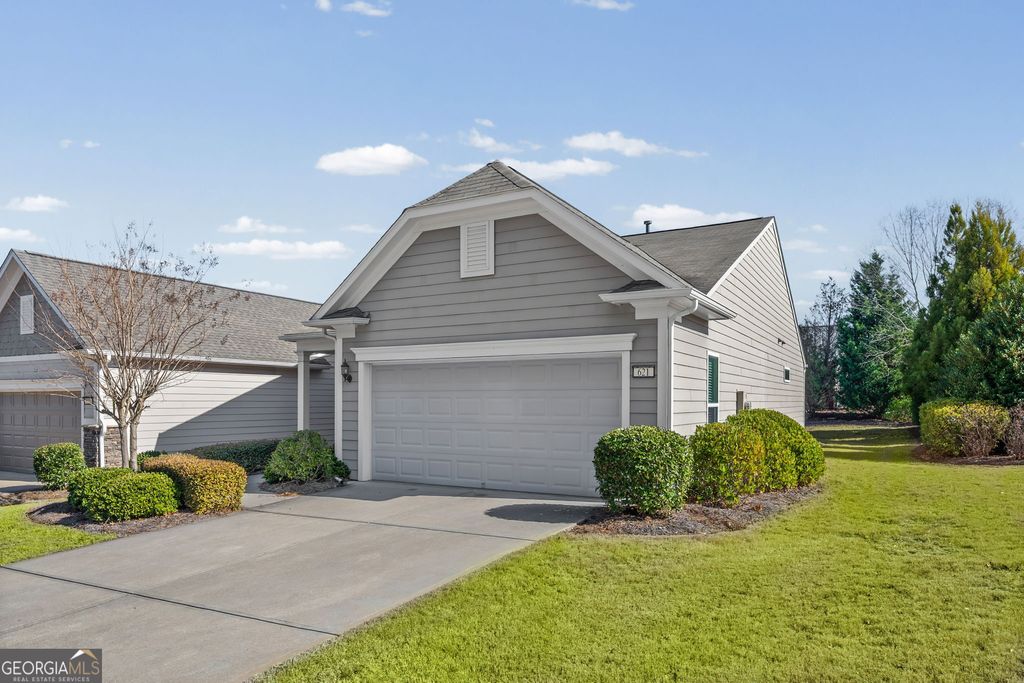 Photo of 621 Larch Looper Drive, Griffin, GA 30223 (MLS # 10725300)