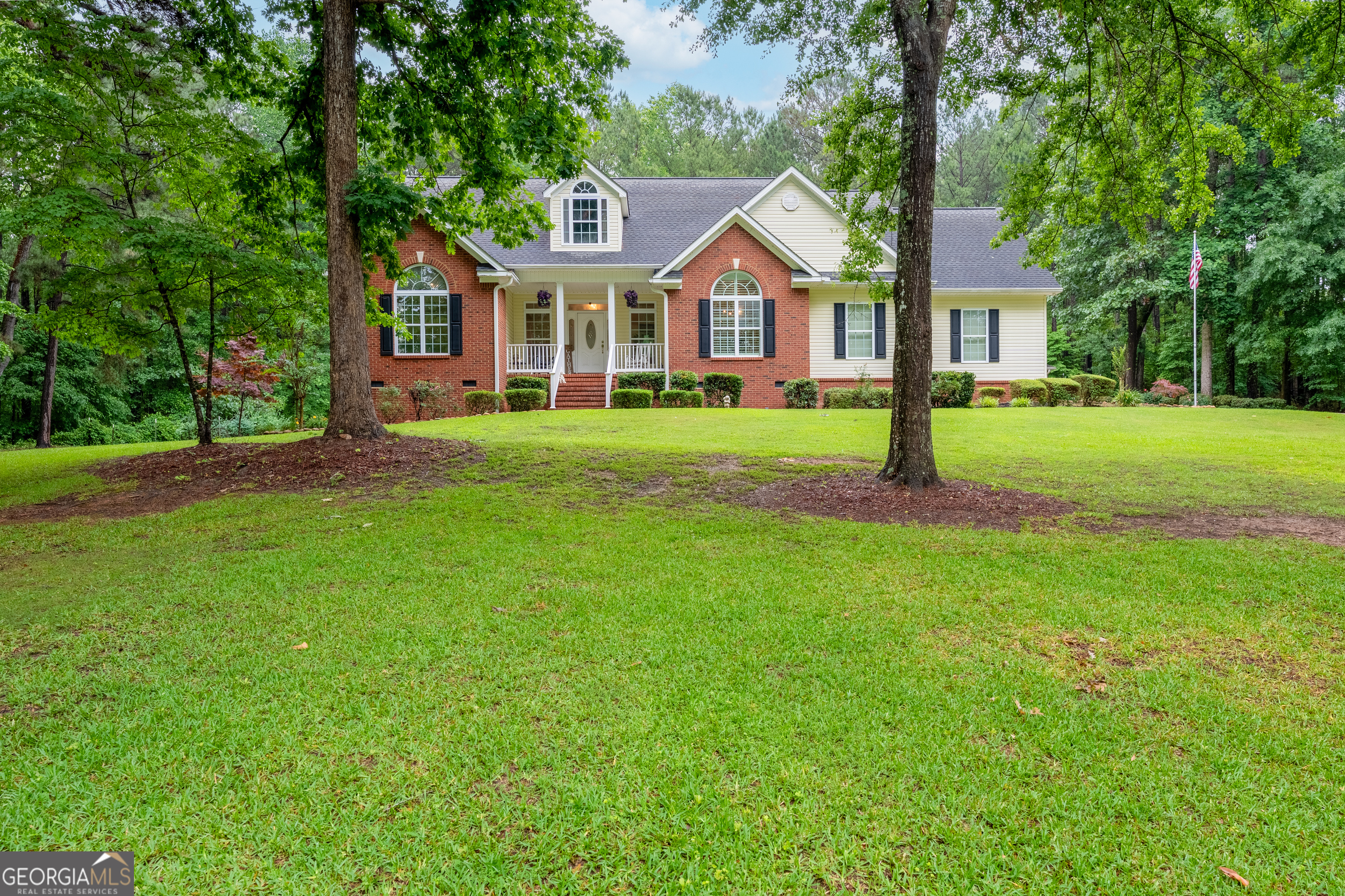 140 Honeysuckle RD NW
