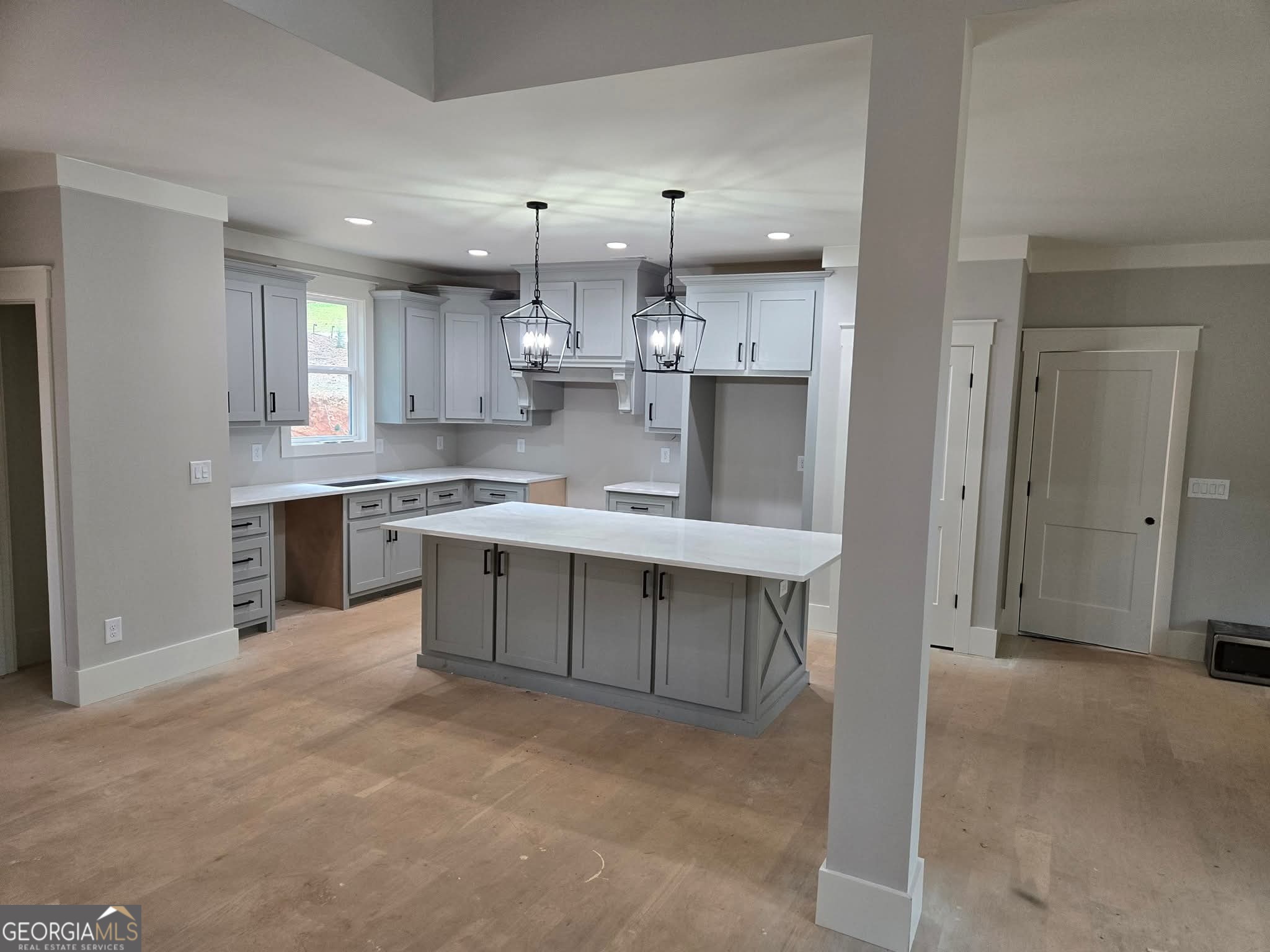 945 Lake Geneva