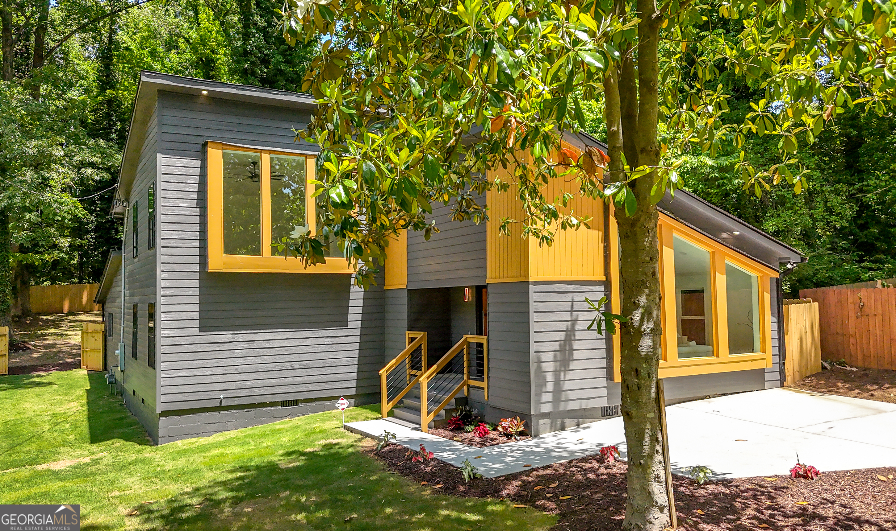 2155 Venetian DR SW