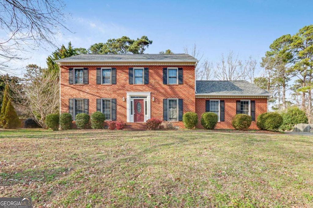 Photo of 4365 Burnleigh Chase NE, Roswell, GA 30075 (MLS # 10725459)