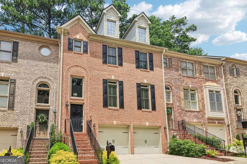 Photo of 7262 Village Creek Trace #4C, Atlanta, GA 30328 (MLS # 10841586)