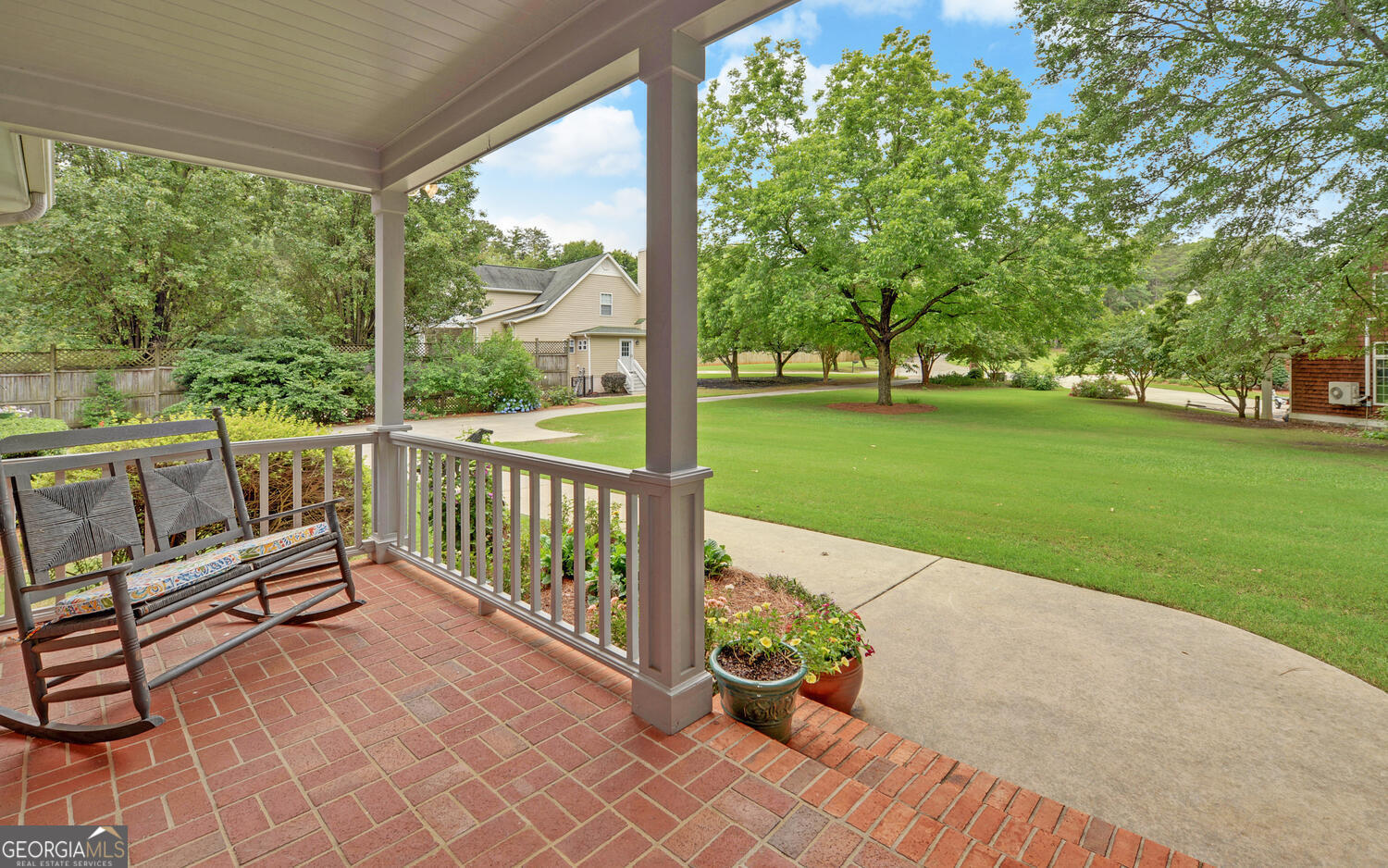 138 Grandview CT