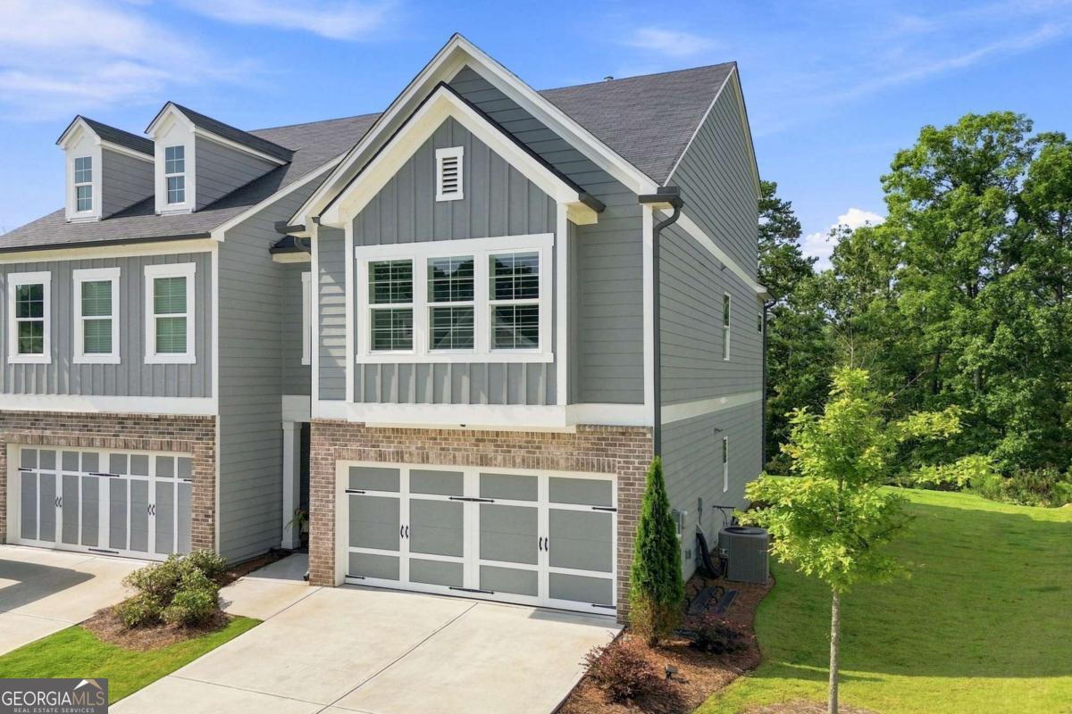 229 Lakeside PL