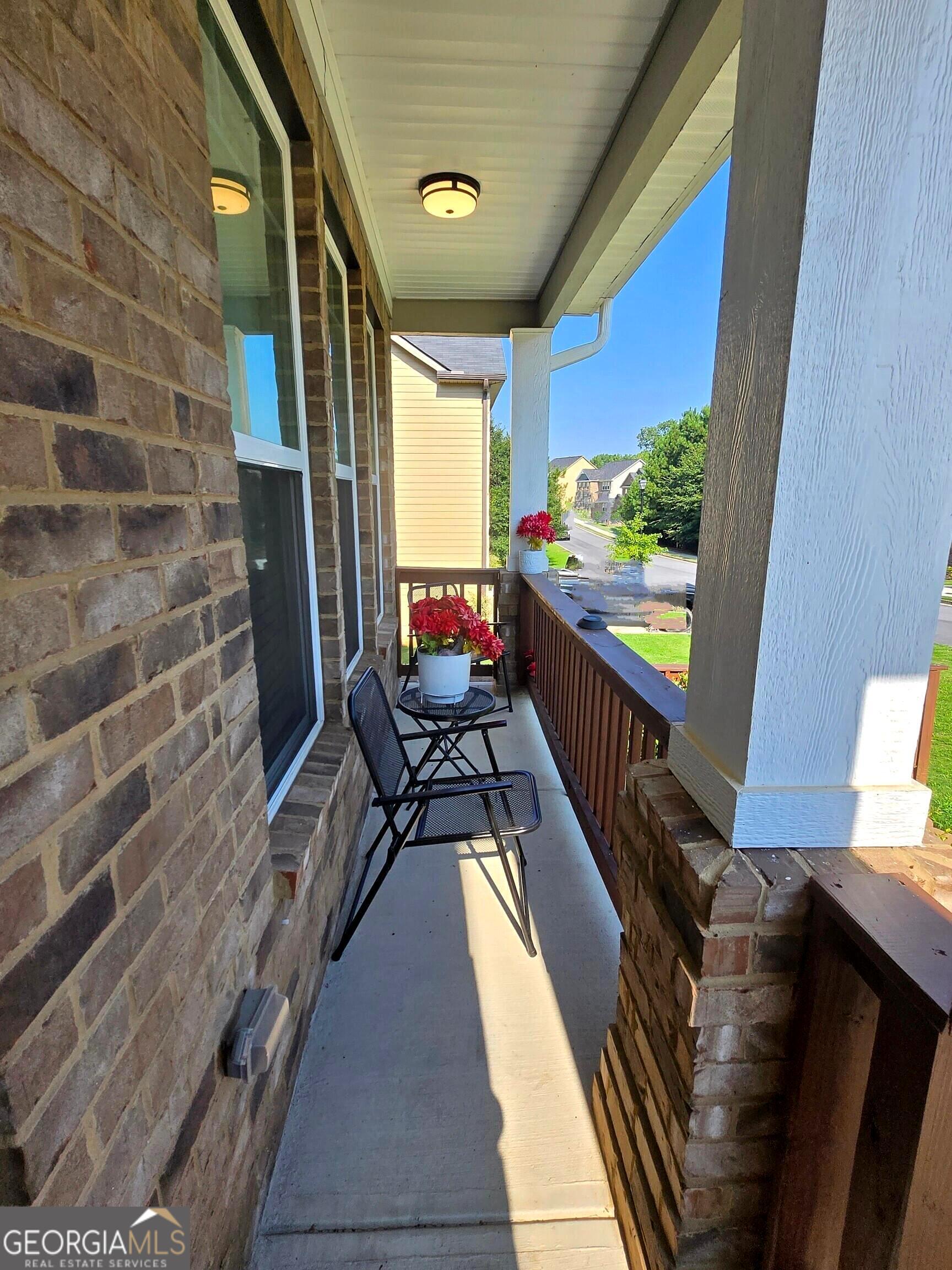 1666 NE East Brook DR