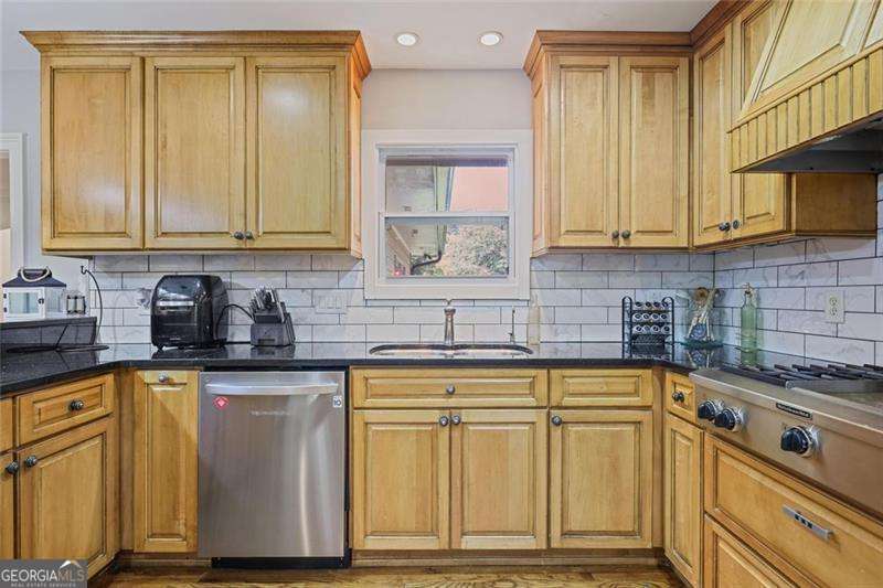 1665 Cunningham RD SW