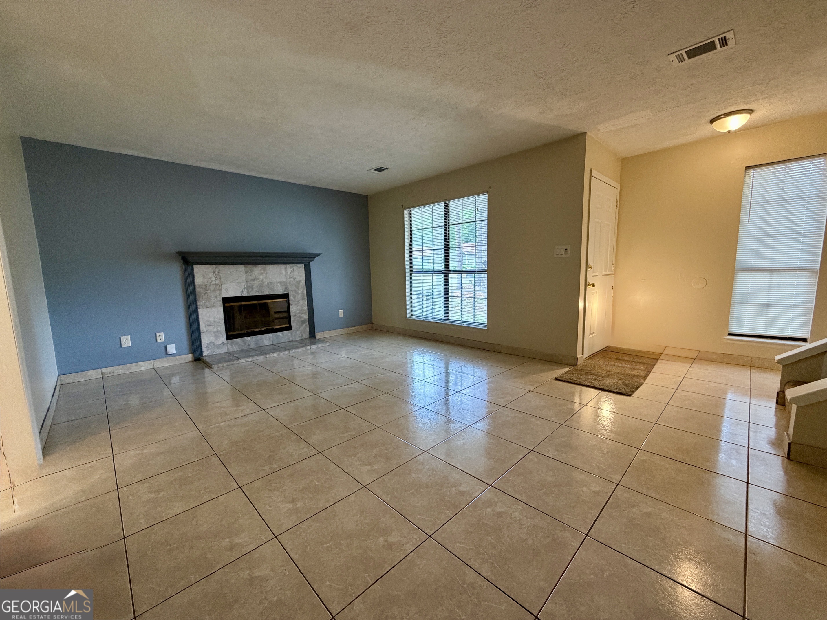 8885 Gardener DR