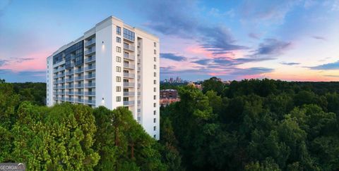 Photo of 2460 Peachtree Road NE #514, Atlanta, GA 30305 (MLS # 10684510)