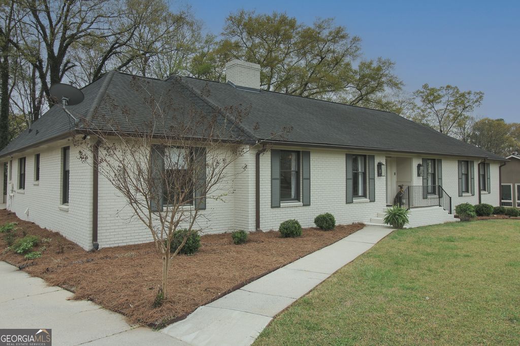 Photo of 112 Maple Drive, Cartersville, GA 30120 (MLS # 10735532)