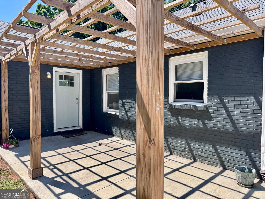Photo of 2450 Lynn Iris Drive, Decatur, GA 30032 (MLS # 10779054)
