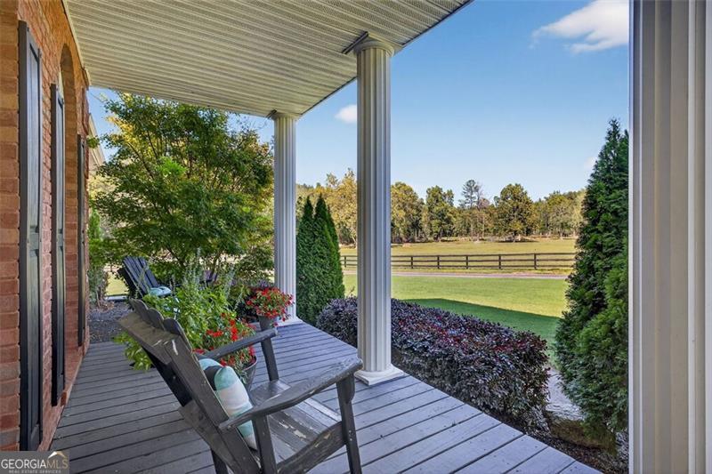 175 Tom Jones RD