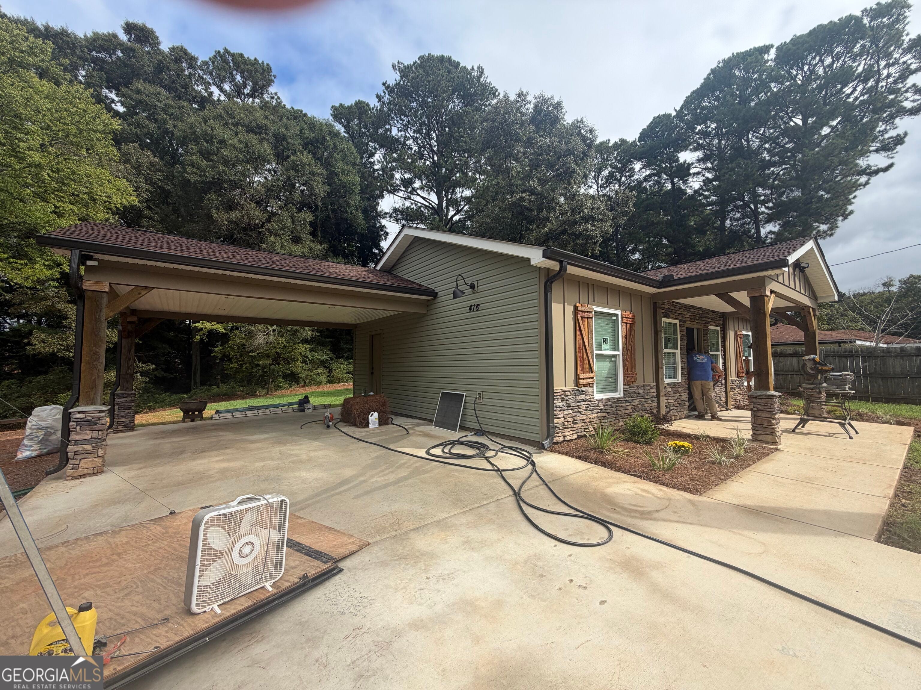 416 Robin Hood RD