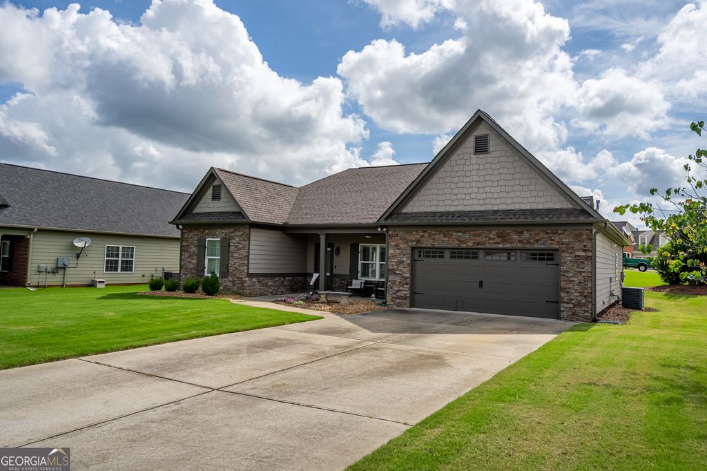 Photo of 21 Gilreath Trail NW, Cartersville, GA 30121 (MLS # 10805504)