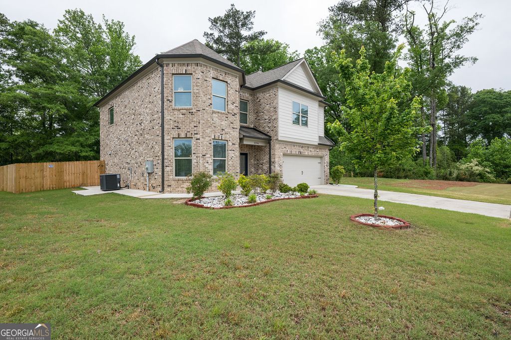 Photo of 3296 Oxford Mill Lane, Buford, GA 30519 (MLS # 10757127)