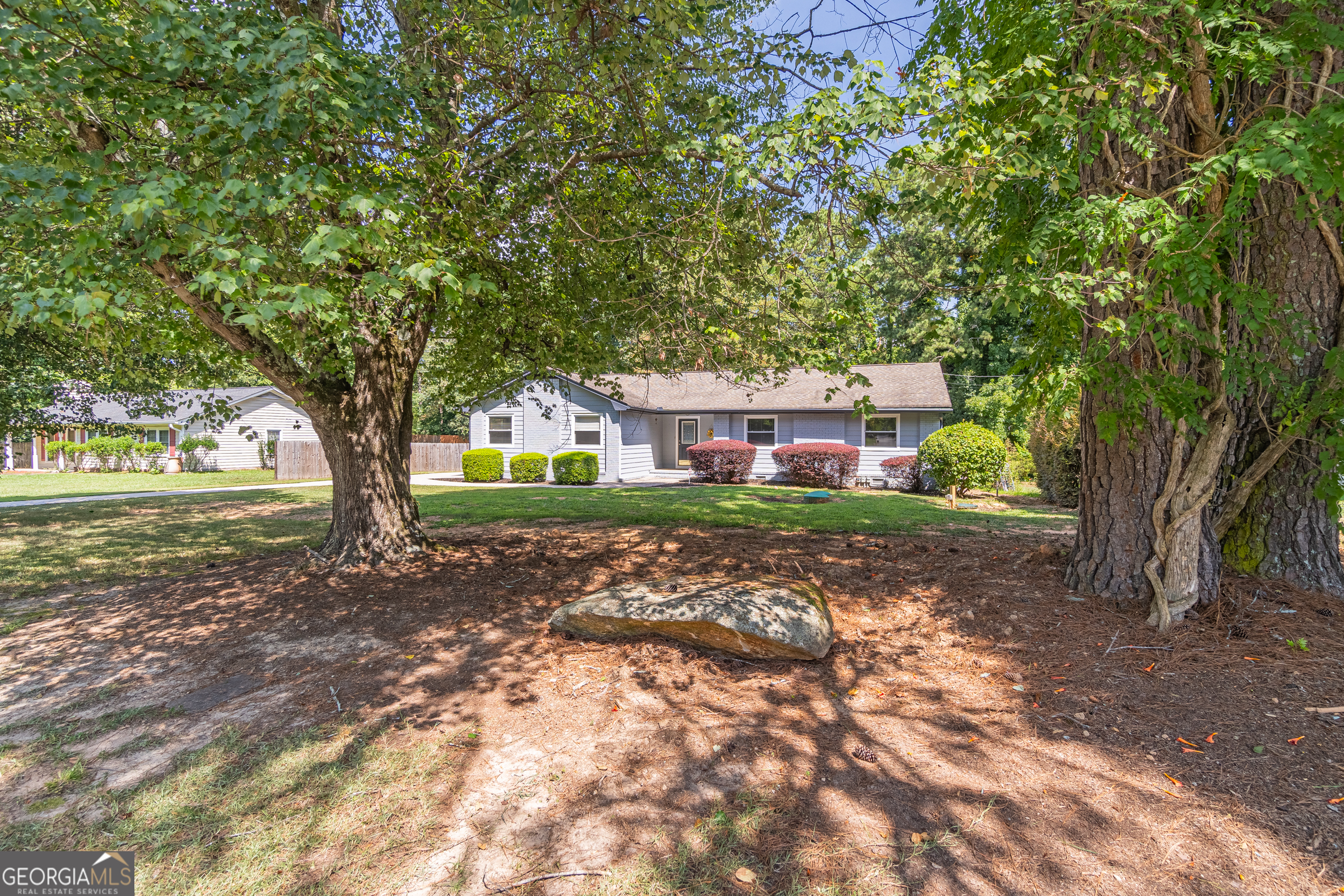 1241 Sommerset DR