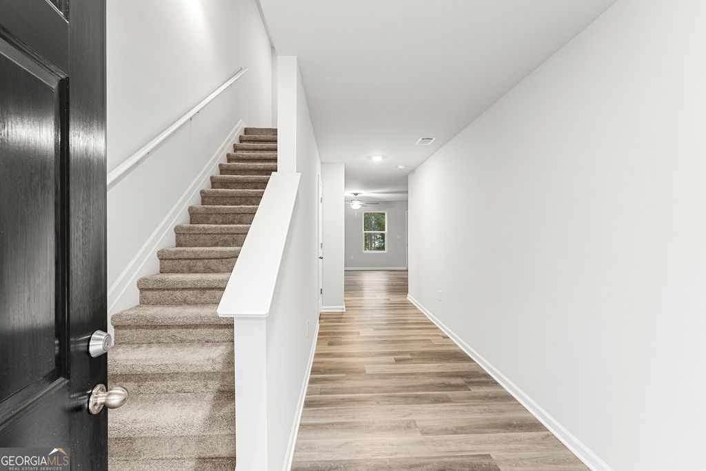 Photo of 174 Paces Lakes Overlook #LOT 146, Dallas, GA 30157 (MLS # 10725276)