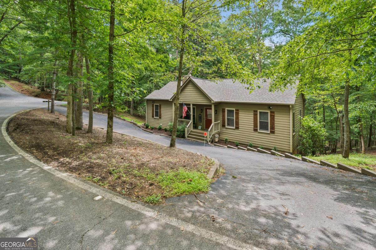 87 Bluebell CIR S