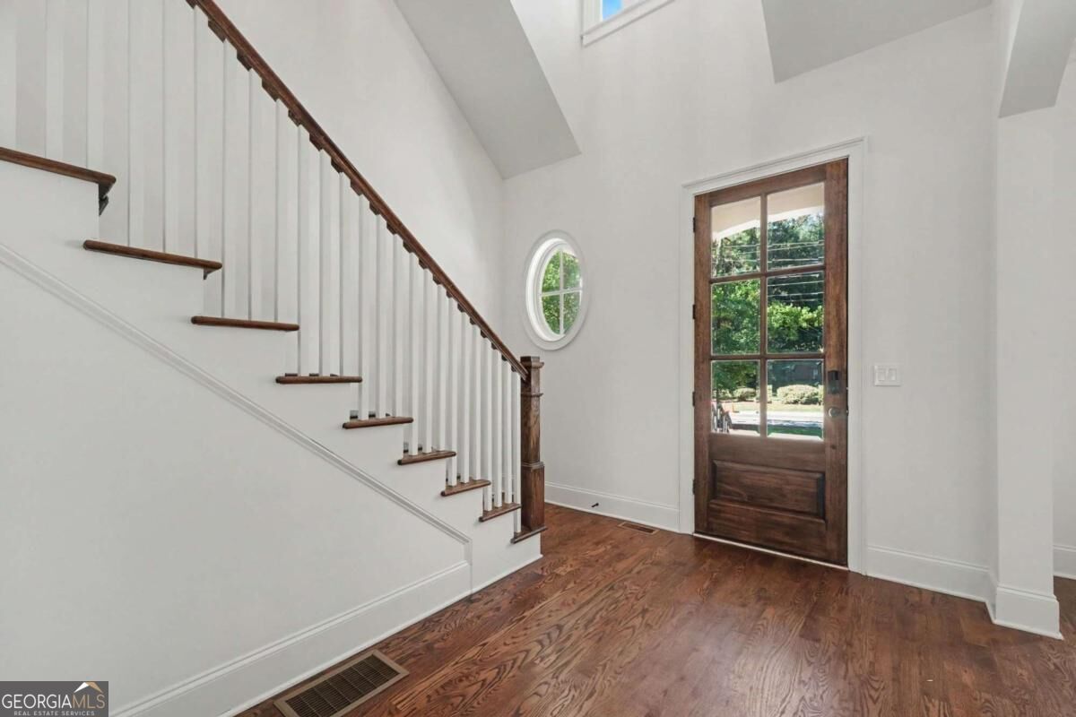 2499 Warren RD NW