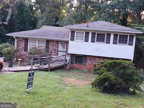 2547 Crestdale CIR SE Atlanta GA 30316