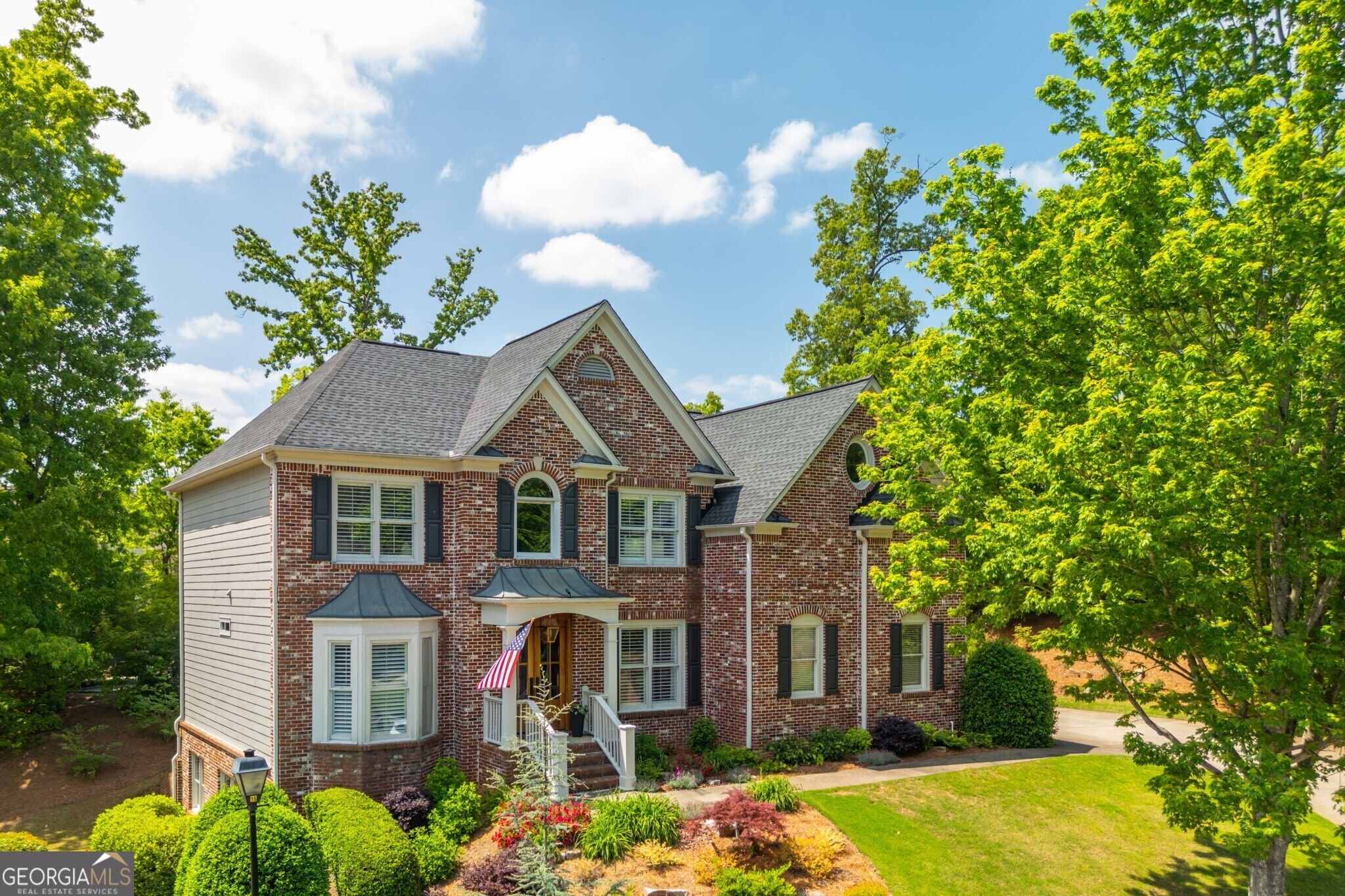 7048 Bennington LN