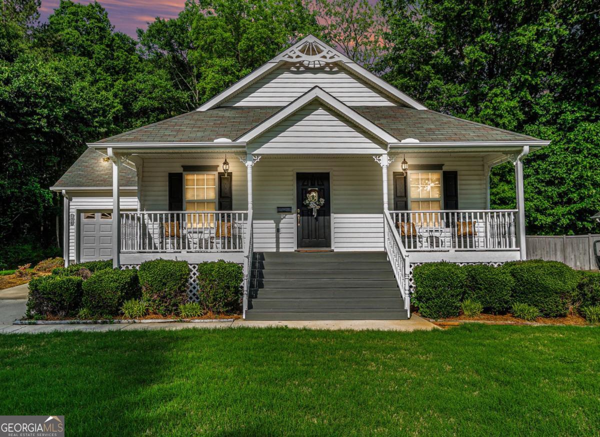 138 Victoria LN