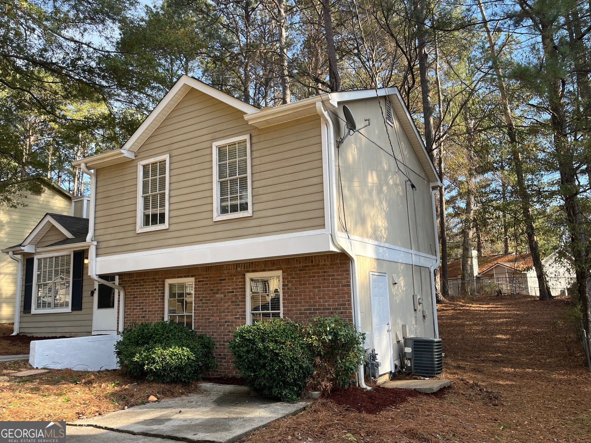 1065 Brandon Hill WAY