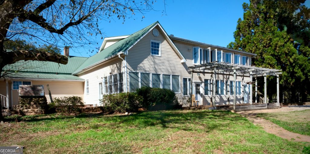 Photo of 1825 Groaning Rock Road, Commerce, GA 30530 (MLS # 10773180)