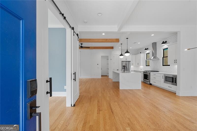 220 Whitefoord AVE NE A