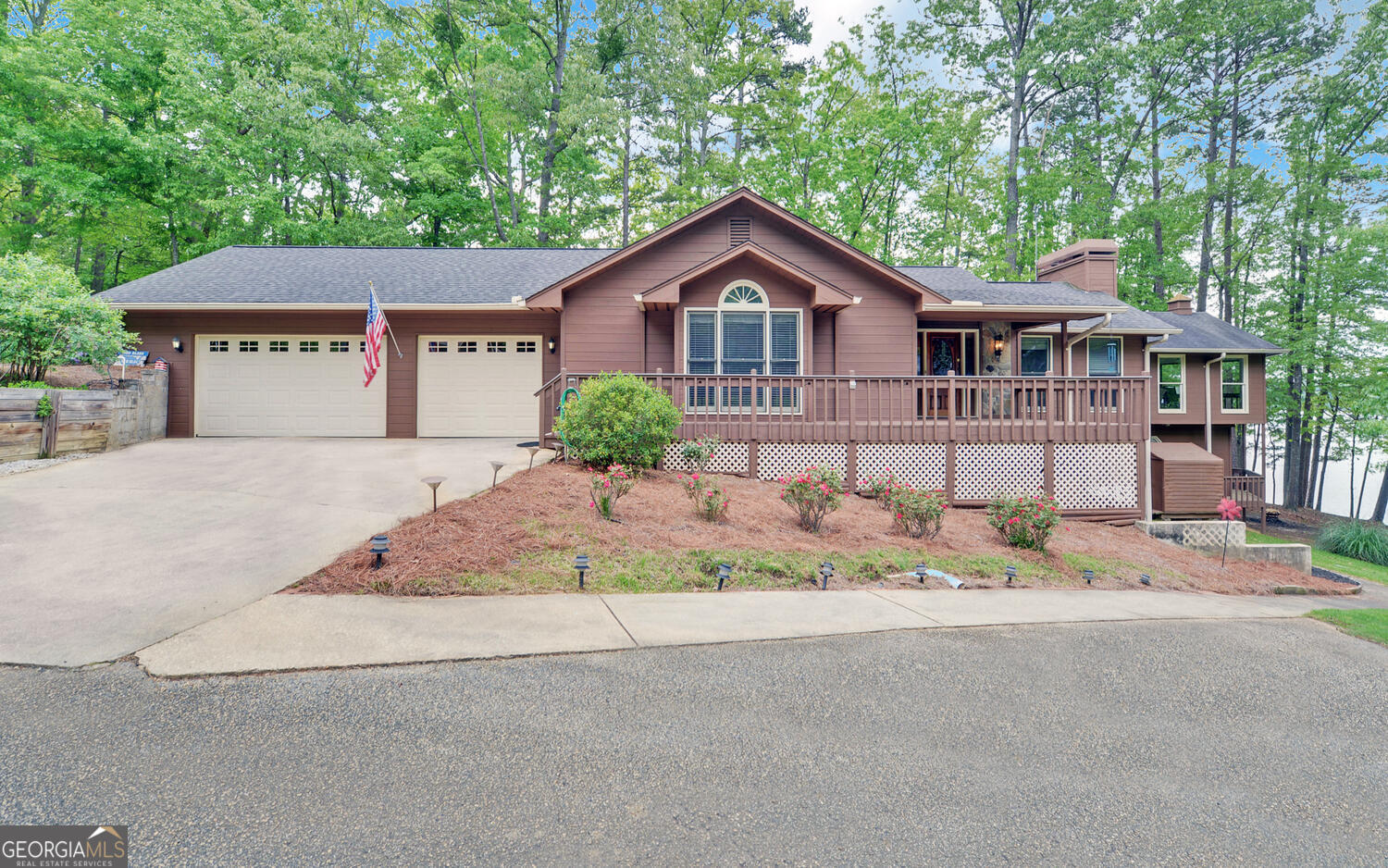 119 Ridgemore CIR