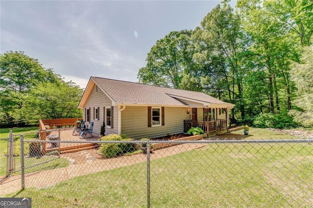 105 Beard Lake RD SE