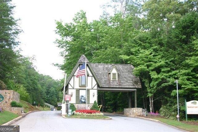 LOT 73 Dach Bruecke Gasse