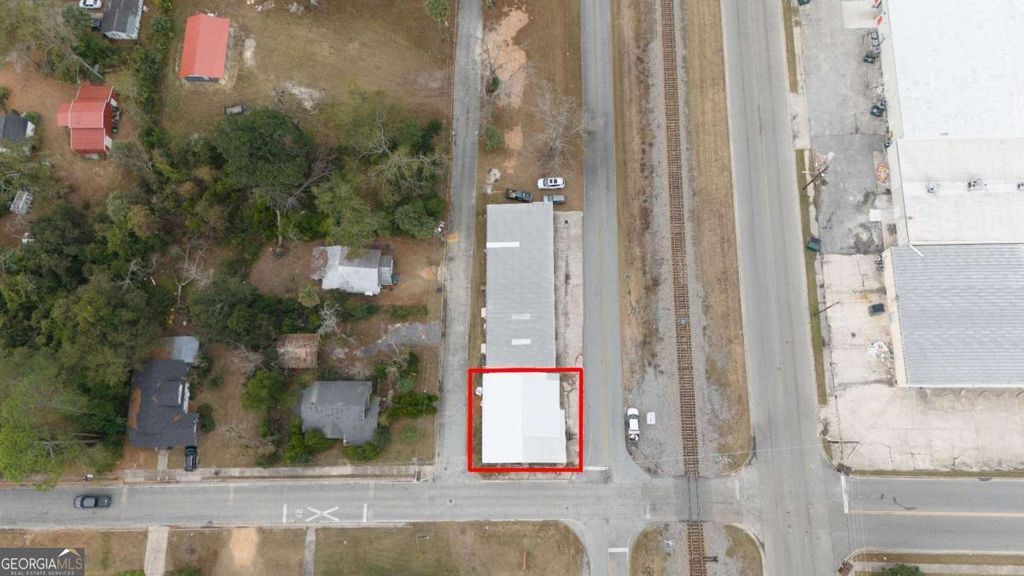 Photo of 213 SE Park Ave, Baxley, GA 31513 (MLS # 10653314)