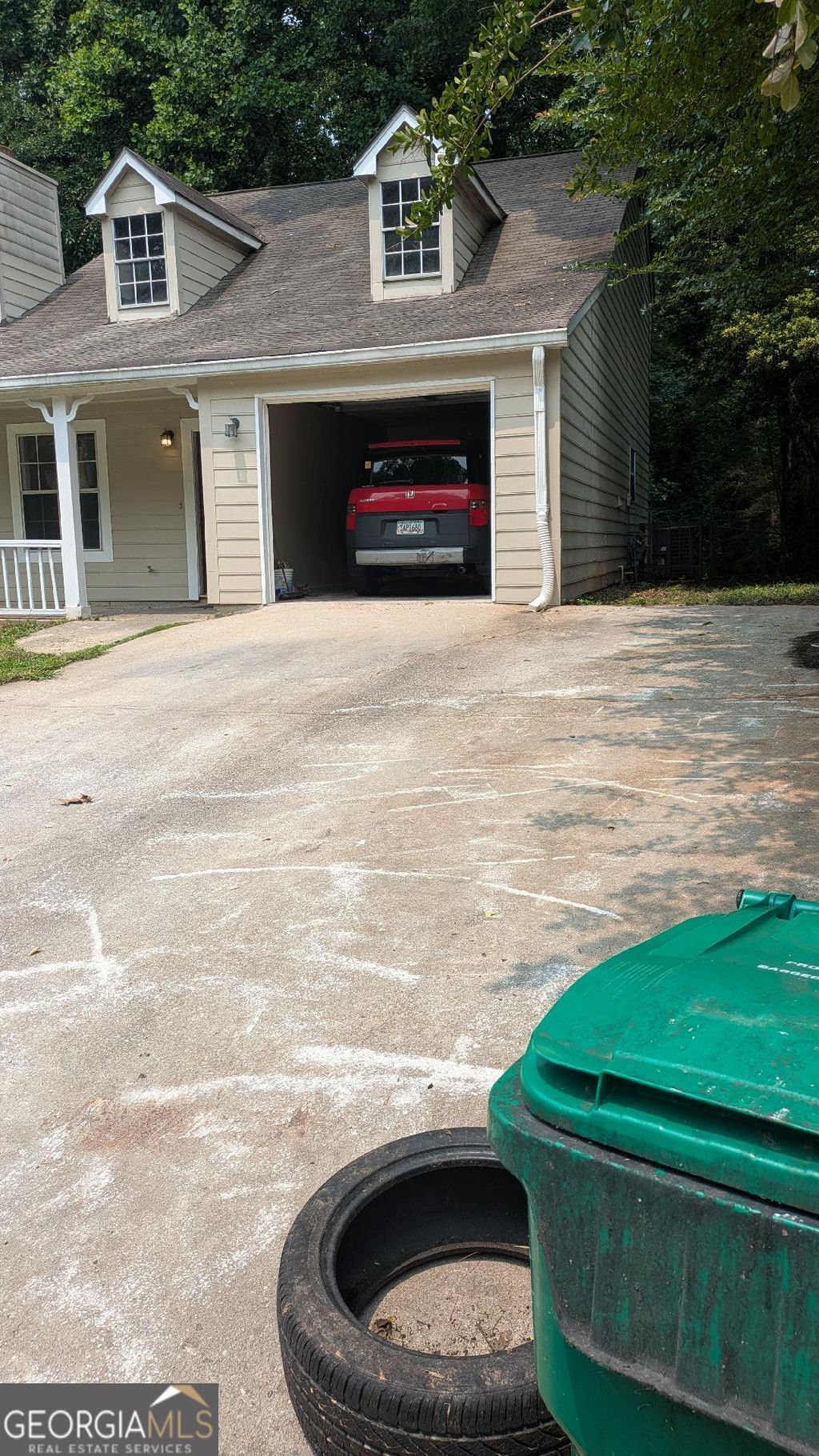 Photo of 1009 Autumn Crest Court, Stone Mountain, GA 30083 (MLS # 10635946)