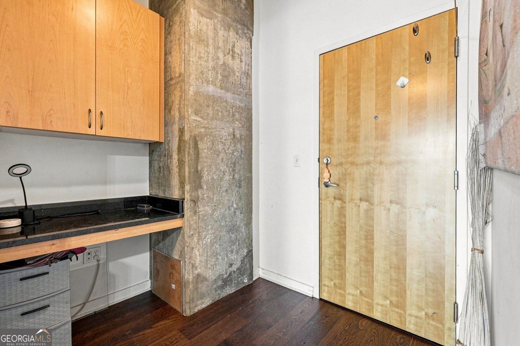 Photo of 400 W Peachtree Street NW #2107, Atlanta, GA 30308 (MLS # 10835492)